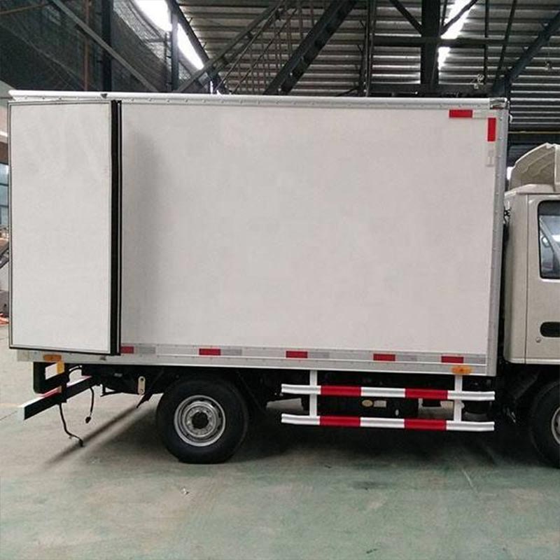 Thân xe tải khô lõi PU cải thiện hiệu quả vận chuyển và bảo vệ hàng hóa như thế nào?