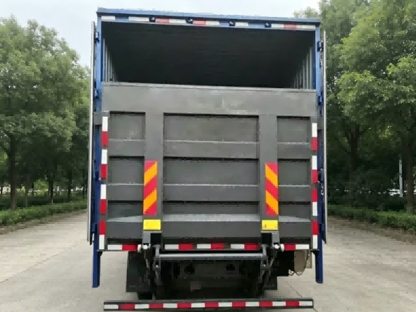 Tìm hiểu sâu về ngành: Cuộc tranh luận về vật liệu kỹ thuật - Tấm composite thông minh so với Thép cường độ cao và Hợp kim nhôm
